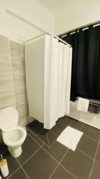 Urban Zen Appart Spacieux Studio Atypique Avec Bain A Remous Proche De Tout Πουάντ-α-Πιτρ Εξωτερικό φωτογραφία