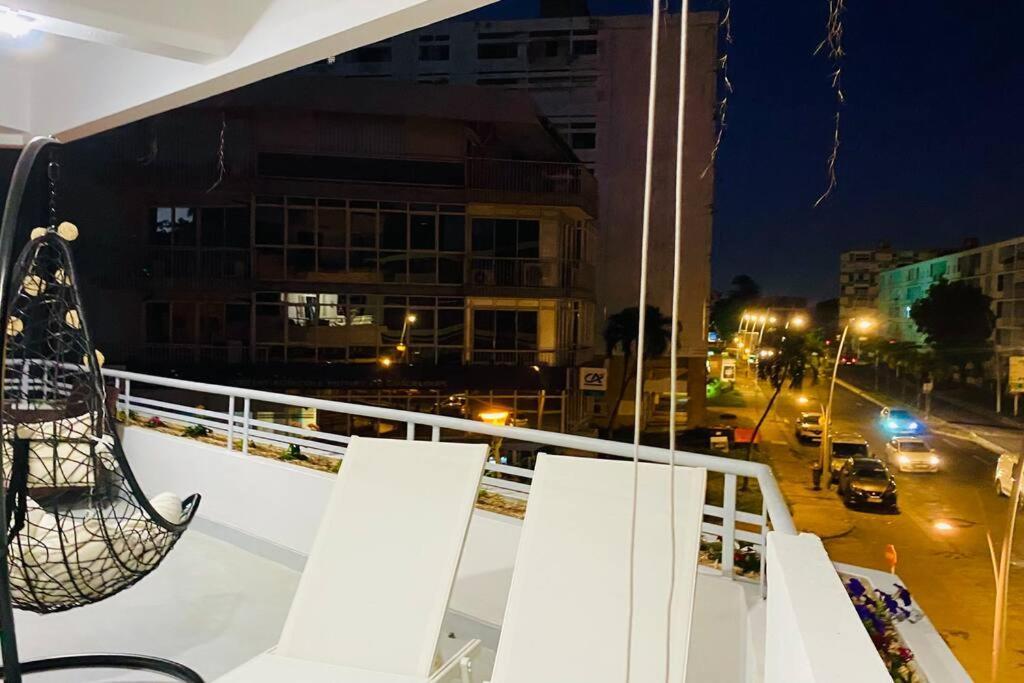 Urban Zen Appart Spacieux Studio Atypique Avec Bain A Remous Proche De Tout Πουάντ-α-Πιτρ Εξωτερικό φωτογραφία